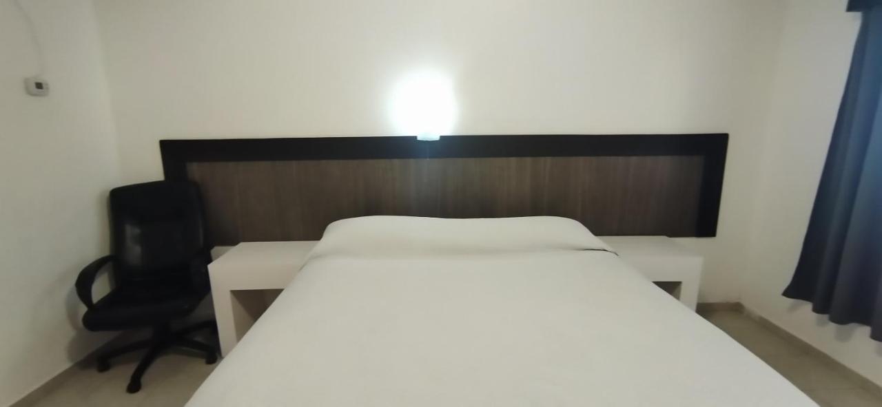 Hotel Casa Blanca Heroica Caborca エクステリア 写真