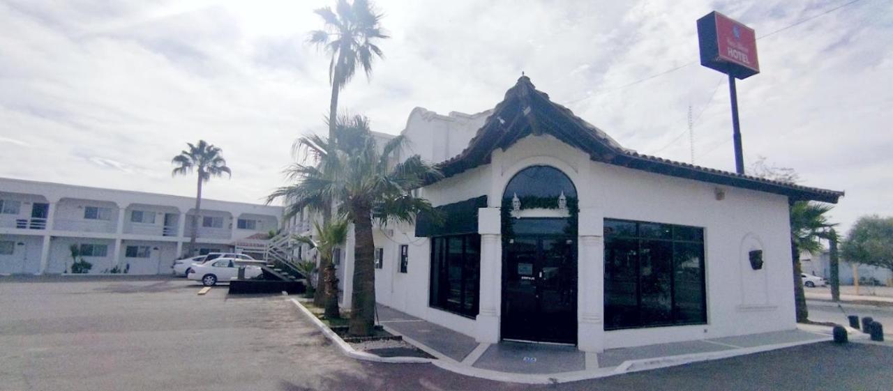 Hotel Casa Blanca Heroica Caborca エクステリア 写真