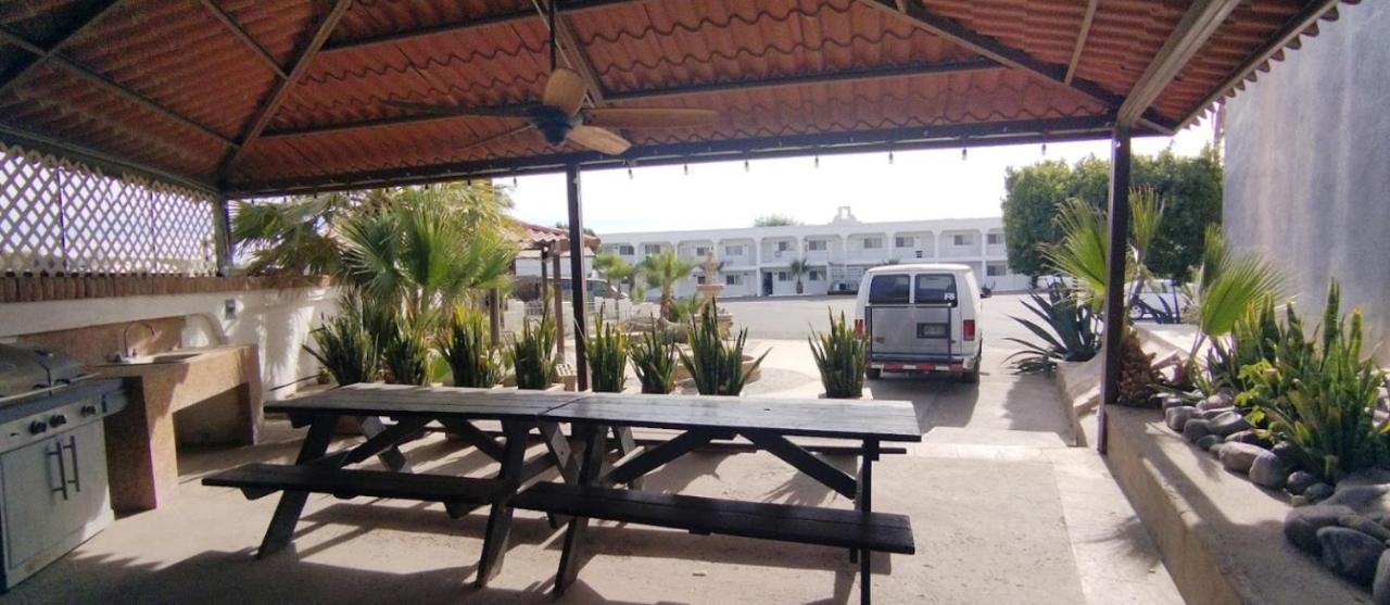 Hotel Casa Blanca Heroica Caborca エクステリア 写真